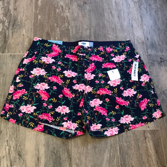 Old Navy Pants - NWT Old Navy Floral Shorts
